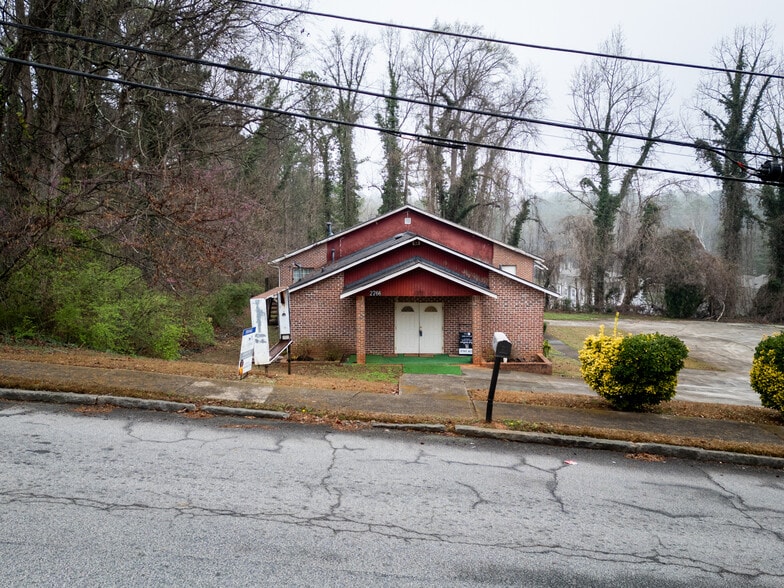 More Photos Of 2766 White Oak Dr, Decatur Religious Facility For Sale