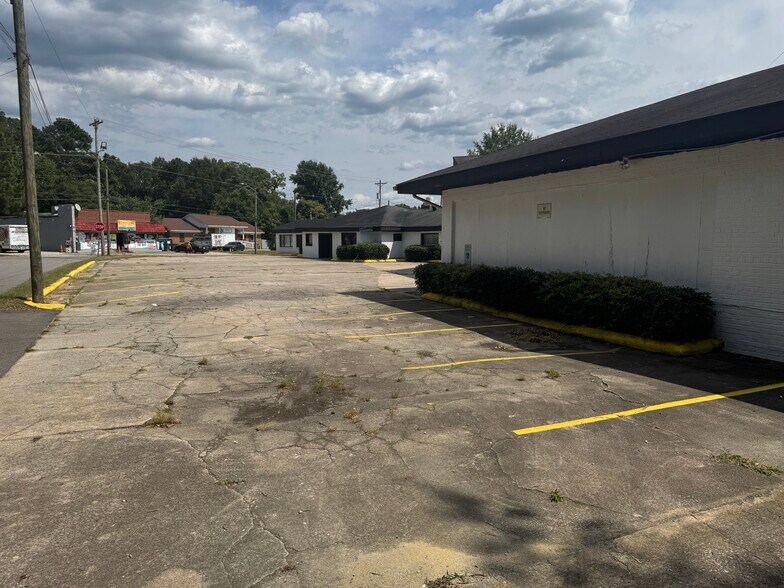 More Photos Of 800-810 Cokey Rd, Rocky Mount Office For Lease