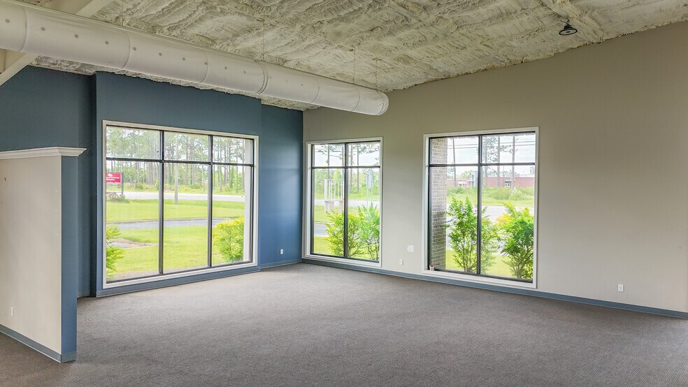 More Photos Of 1205 W Parker St, Baxley Freestanding For Lease