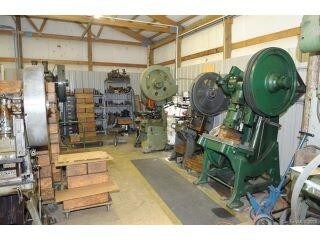 More Photos Of 315 Railroad St, Rockwell Warehouse For Lease