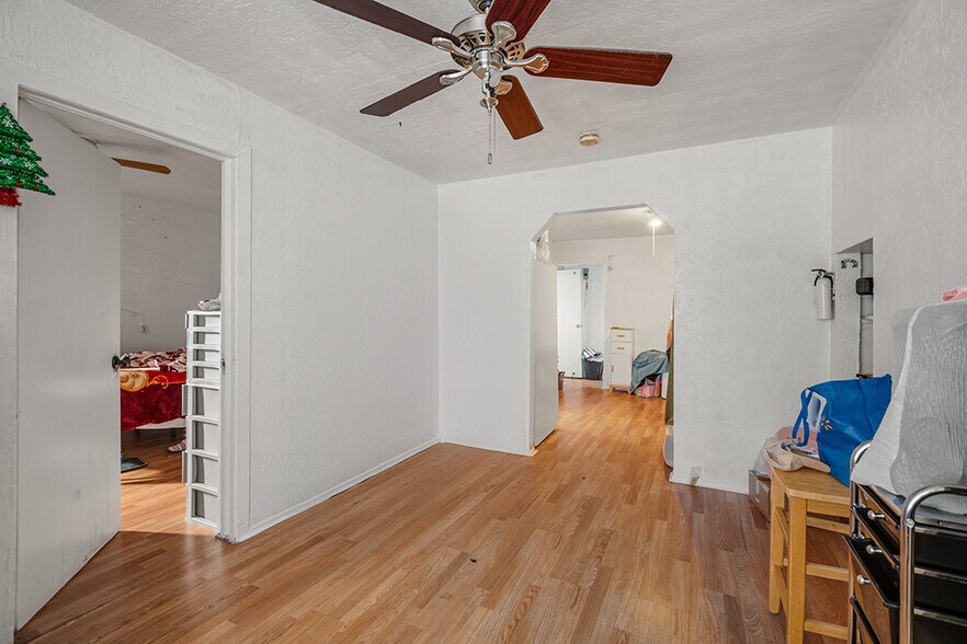 More Photos Of 736 Cedar St, Redwood City Apartments For Sale
