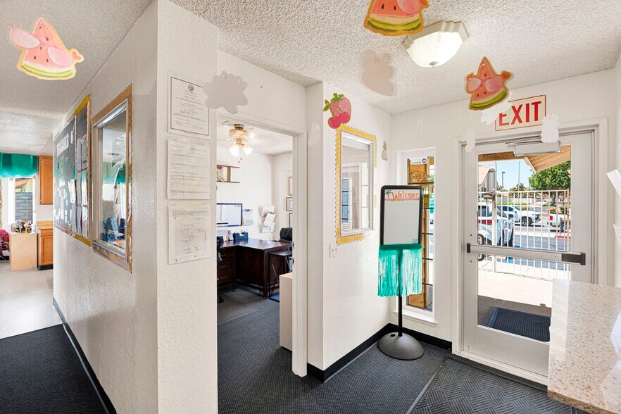 More Photos Of 12883 Amethyst Rd, Victorville Daycare Center For Sale