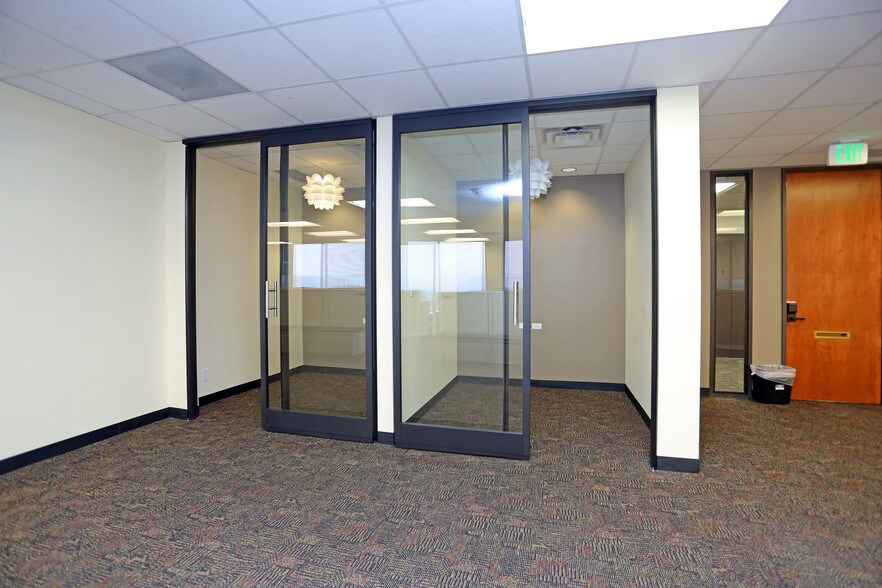 More Photos Of 5601 S Broadway, Littleton Office For Lease