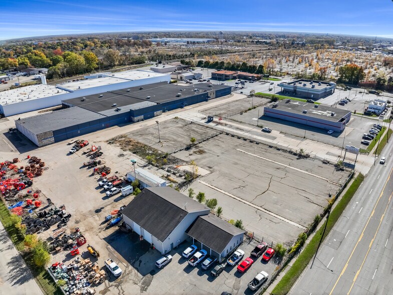 More Photos Of 2010 N Dort Hwy, Flint Service For Sale