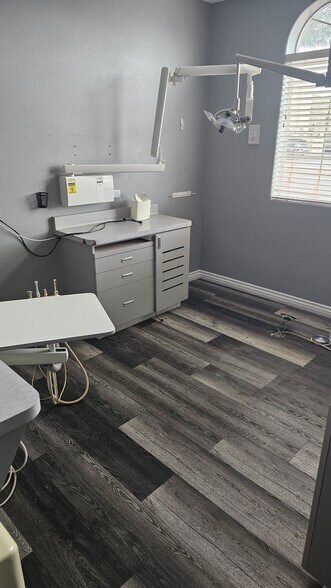 More Photos Of 3505 E Harmon Ave, Las Vegas Medical For Lease