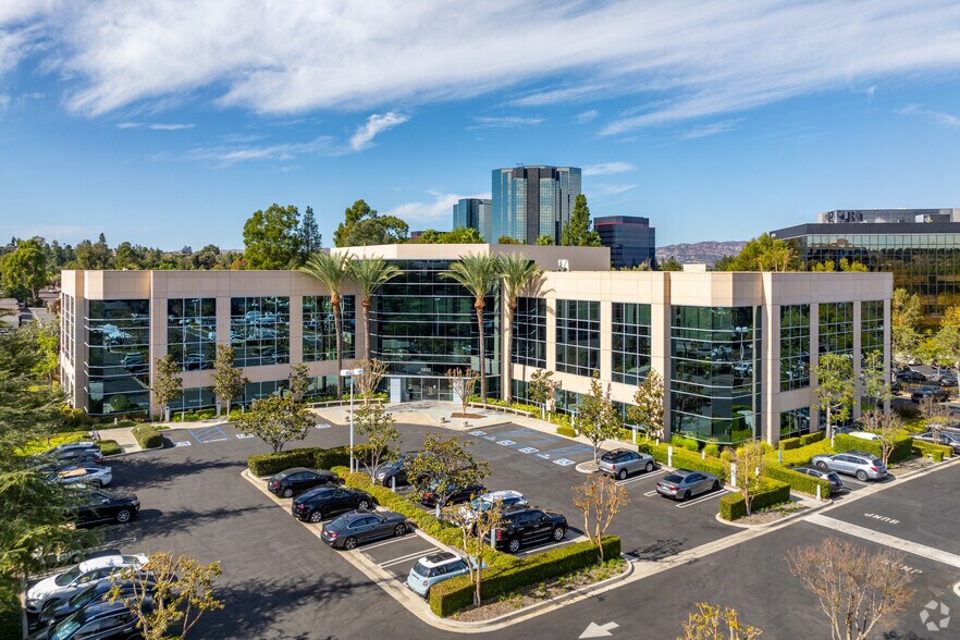 More Photos Of 21271 Burbank Blvd, Woodland Hills Unknown For Sale