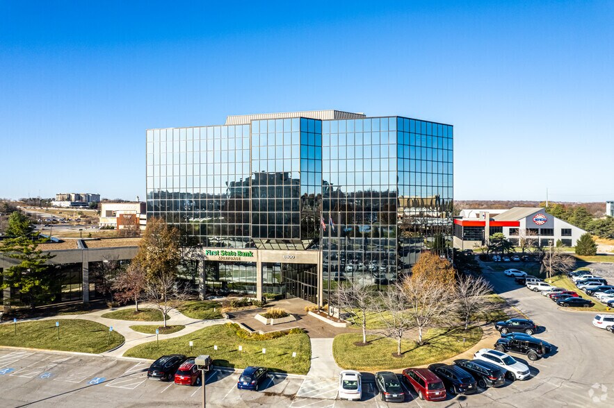 More Photos Of 6800-6850 College Blvd, Overland Park Office For Lease