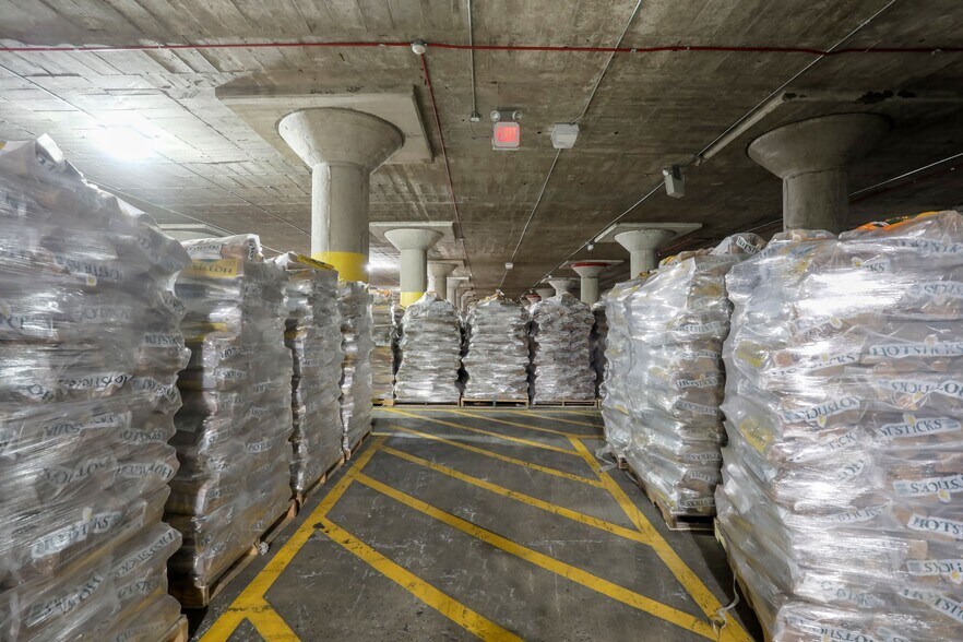 More Photos Of 50 Kennedy St, Chambersburg Warehouse For Sale