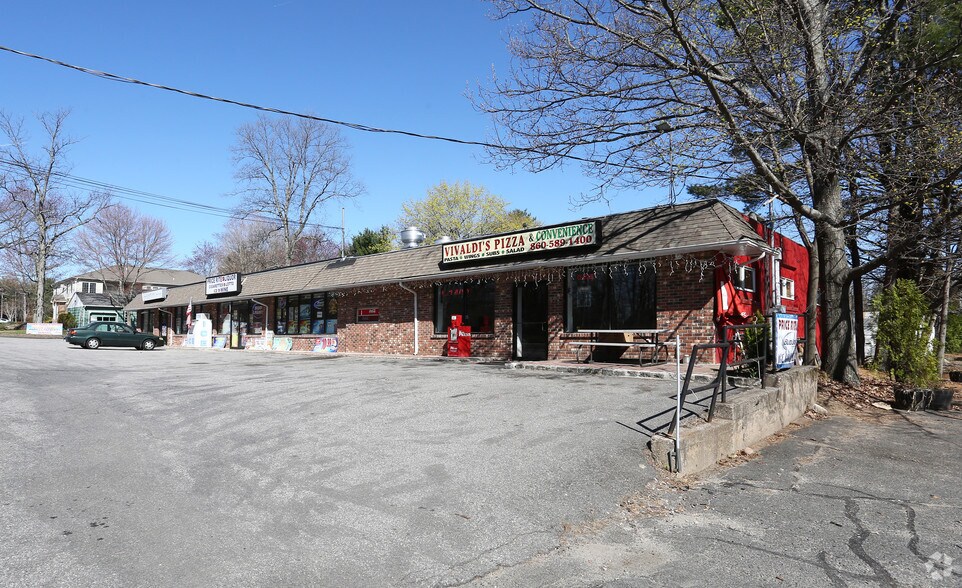 More Photos Of 912 Terryville Ave, Bristol Freestanding For Sale