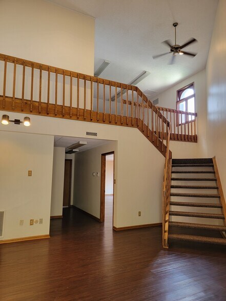 More Photos Of 1001 Eastwind Dr, Westerville Office For Lease