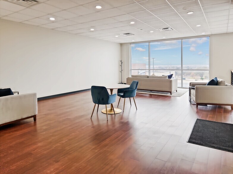 More Photos Of 13701 Woodway Dr, Woodway Coworking Space