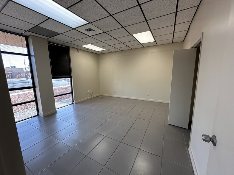 More Photos Of 1280 Hawkins Blvd, El Paso Office For Lease