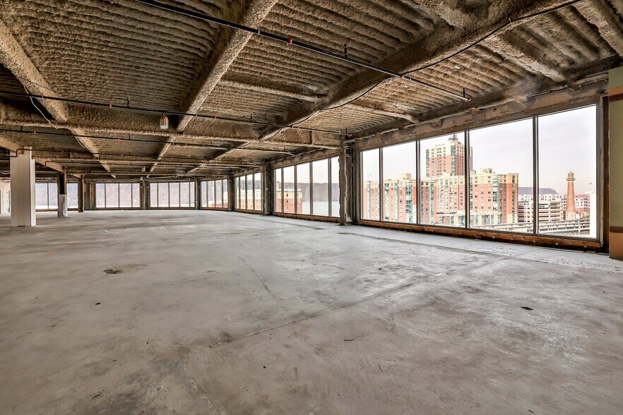 More Photos Of 86 Main St, Yonkers Office For Lease