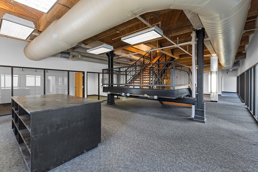 More Photos Of 1001 Washington Ave, Saint Louis Office For Lease