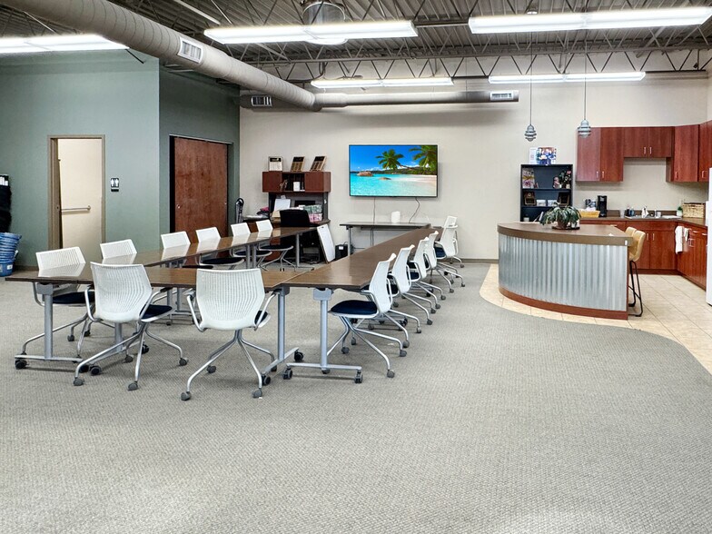 More Photos Of 10 Lafayette St, Washington Storefront Retail Office For Sale
