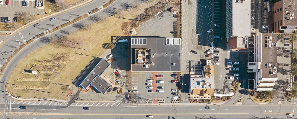 More Photos Of 370 W Passaic St, Rochelle Park Office For Sale