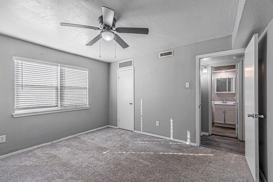 More Photos Of 4635 W Gore Blvd, Lawton Apartments For Sale
