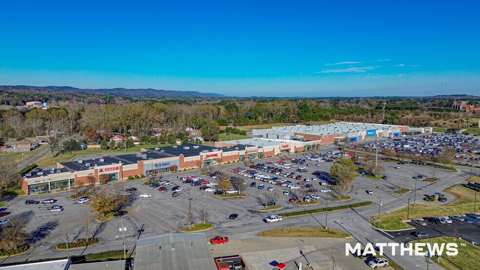 More Photos Of 334 E Meighan Blvd, Gadsden General Retail For Sale