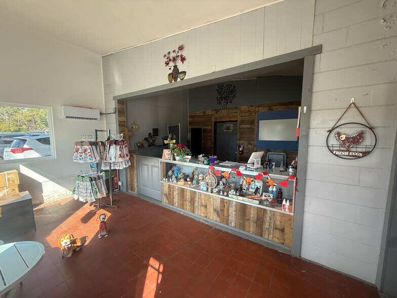 More Photos Of 850918 Us-17, Yulee Freestanding For Lease