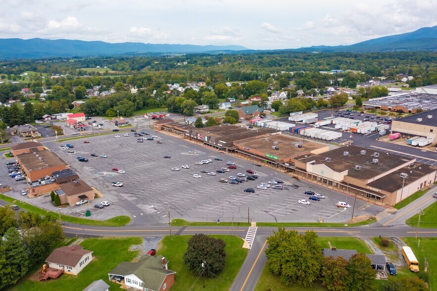 More Photos Of 12 Luray Shopping Ctr, Luray General Retail For Lease