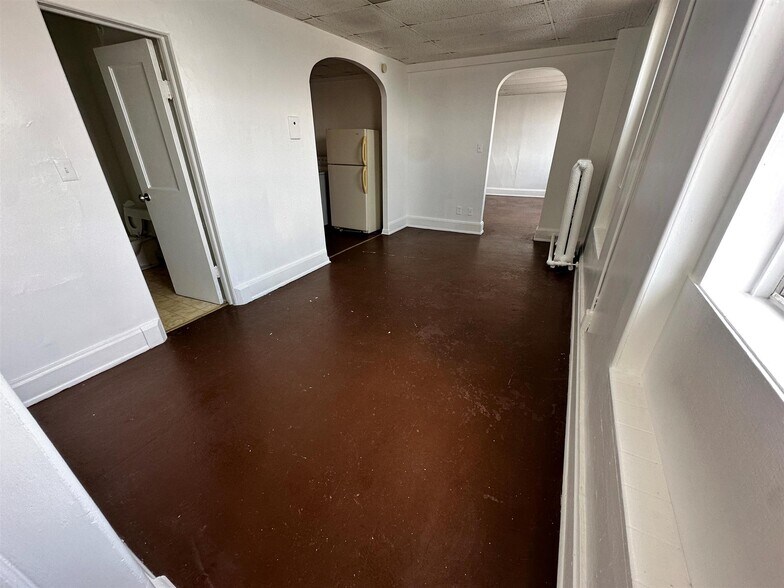 More Photos Of 24-26 S Galena Ave, Freeport Apartments For Sale