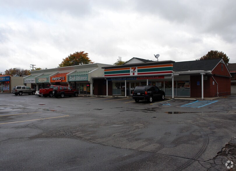 Primary Photo Of 11555-11575 E 13 Mile Rd, Warren Freestanding For Lease