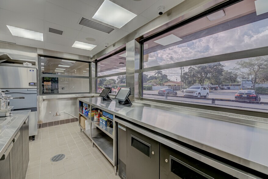 More Photos Of 11101 NW 27th Ave, Miami Restaurant For Sale
