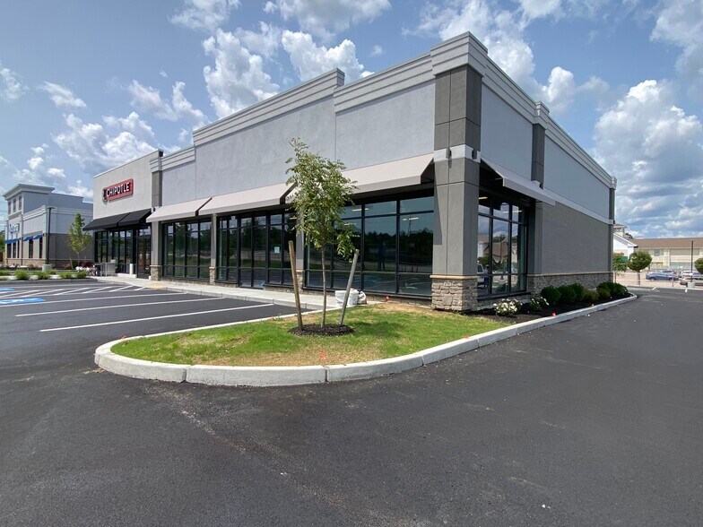 More Photos Of Post Rd, North Kingstown Unknown For Lease