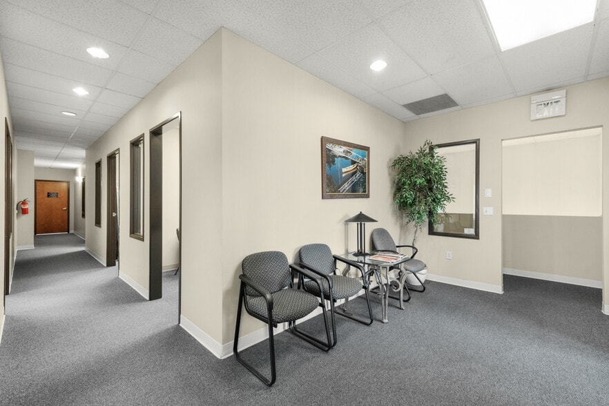 More Photos Of 9407 NE Vancouver Mall Dr, Vancouver Office Residential For Sale