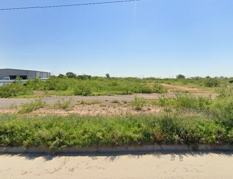 More Photos Of 2211 Midkiff rd, Midland Land For Sale