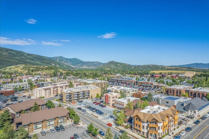 More Photos Of 2052 Prospector Ave, Park City Storefront Retail Office For Lease