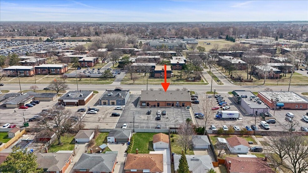More Photos Of 28289-28315 Hoover Rd, Warren Medical For Lease