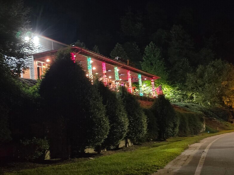 More Photos Of 2693 Memorial Hwy, Lake Lure Restaurant For Sale