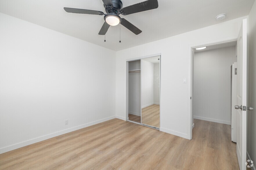 More Photos Of 1525 W 105th St, Los Angeles Apartments For Sale