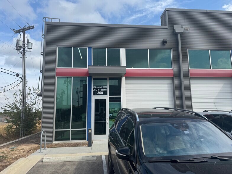 Primary Photo Of 2512 W Pecan St, Pflugerville General Retail For Sale