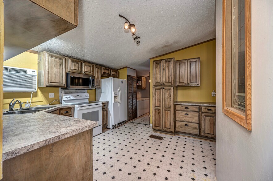 More Photos Of 20985 Portland Ave, Purcell Land For Sale