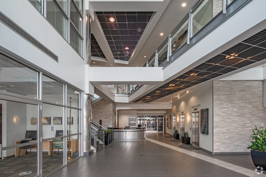 More Photos Of 211 Fulton St, Peoria Office For Lease