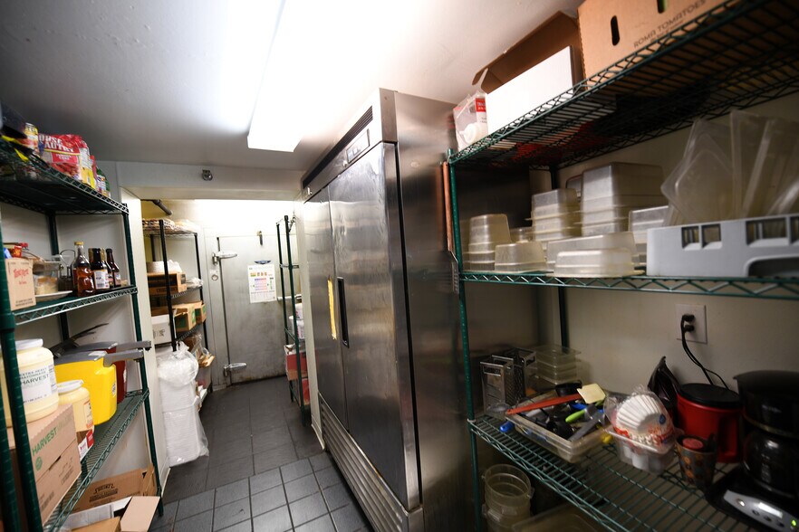 More Photos Of 327 Main St, Greenwood Office For Sale