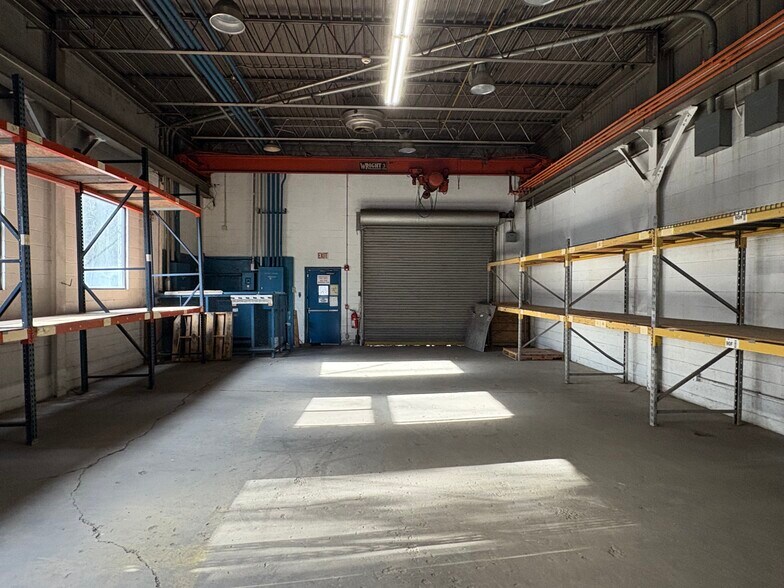 More Photos Of 946-950 Manifold Rd, Washington Industrial For Lease