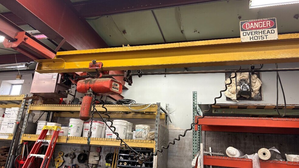 More Photos Of 1410 Stratford Ave, Stratford Warehouse For Sale