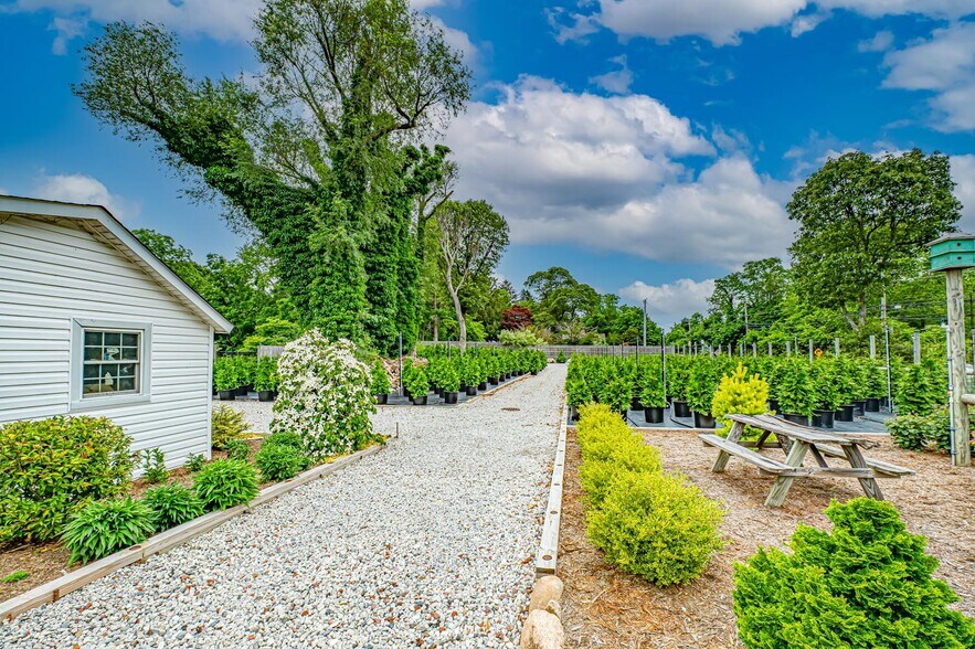 More Photos Of 185 N Country Rd, Mount Sinai Garden Center For Sale