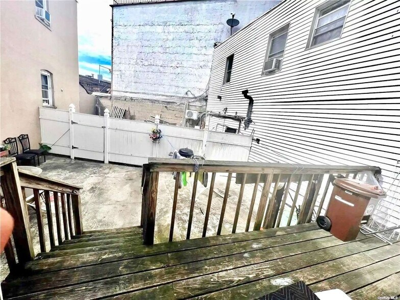 More Photos Of 3615 Greenpoint Ave, Long Island City Apartments For Sale