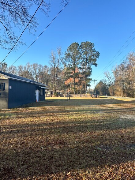 More Photos Of 1030 Dry Branch Rd, Hopkins General Retail For Sale