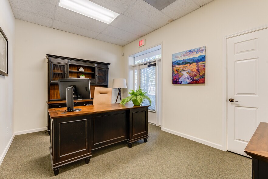 More Photos Of 7090 Atascadero Ave, Atascadero Medical For Sale