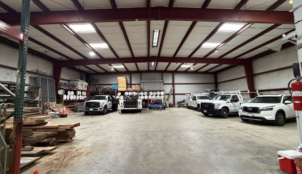 More Photos Of 1480 Carroll Ave, San Francisco Warehouse For Lease