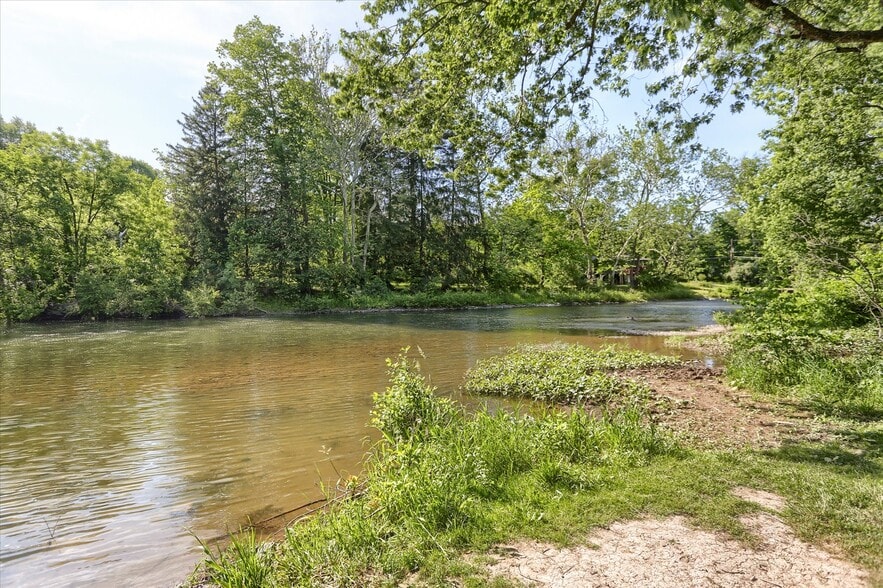 More Photos Of 1209 Mill Rd, Selinsgrove Industrial For Sale