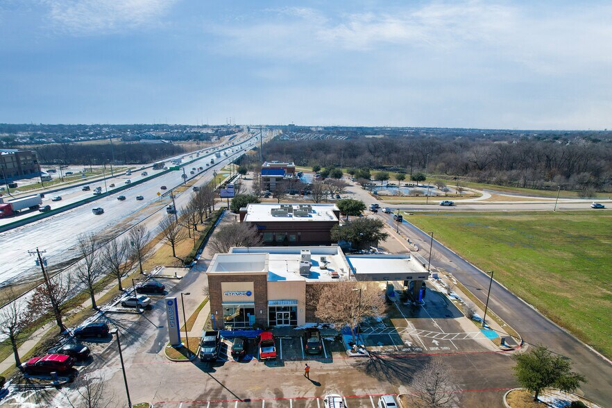 More Photos Of 561 W Interstate 30, Garland Bank For Sale