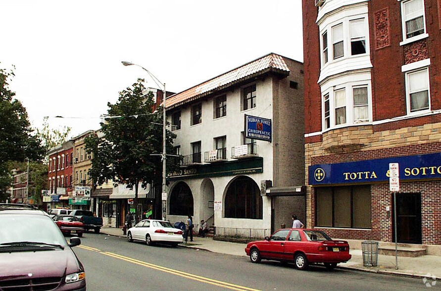 More Photos Of 73-75 Ferry St, Newark Storefront Retail Office For Sale