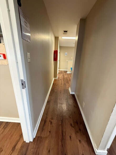 More Photos Of 421 N Sam Rayburn Fwy, Sherman Medical For Lease