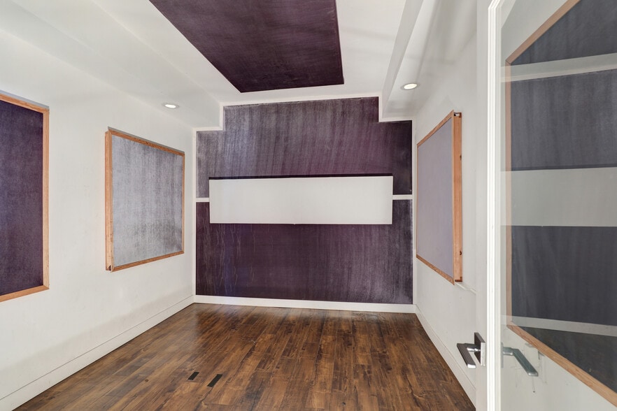 More Photos Of 1862 Santa Fe Ave, Long Beach Restaurant For Lease